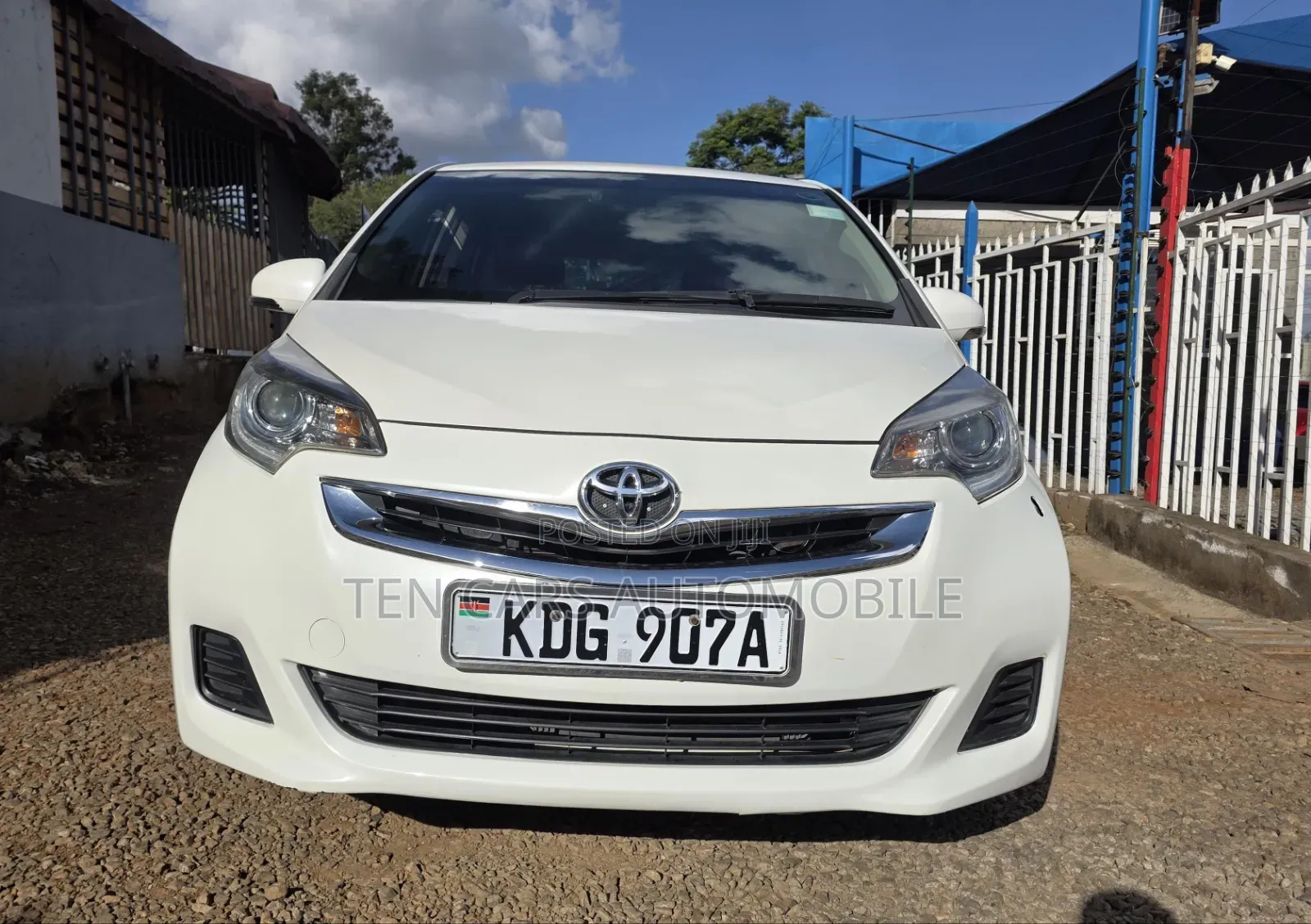 Toyota Ractis 2014 White
