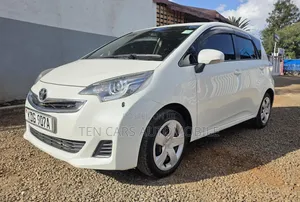 Toyota Ractis 2014 White