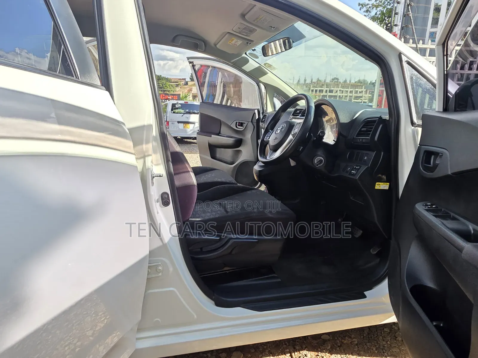 Toyota Ractis 2014 White