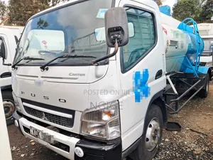 Mitsubishi Canter Fe85 2022 White