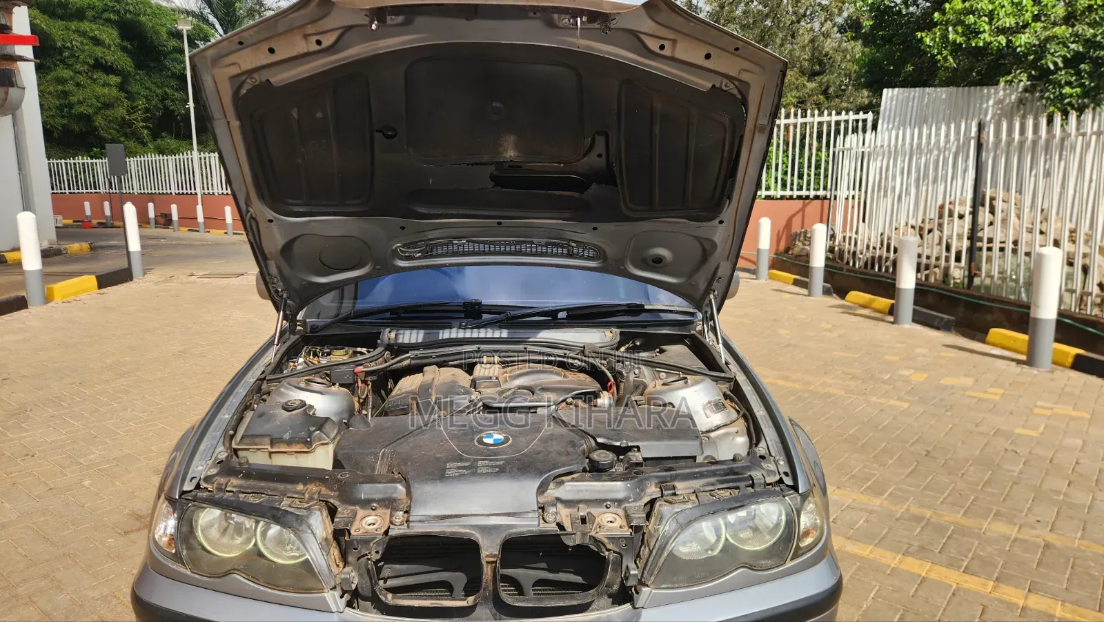 BMW 318i 2004 Silver