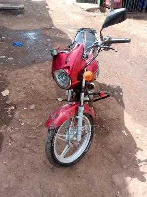 TVS HLX Plus ES 2022 Red