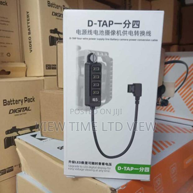 D-Tap 1 × 4 Splitter Hub - main view