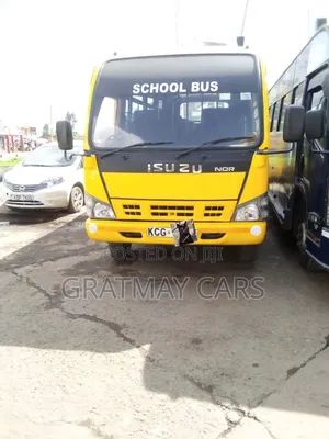 Isuzu NQR 2015 Yellow