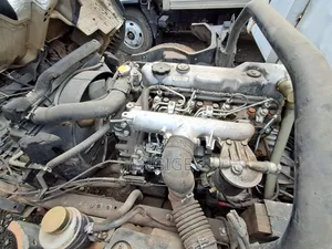 Mitsubishi -Canter--Fe85