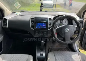 Nissan Wingroad 2006 Silver