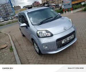 Toyota Porte 2015 Silver