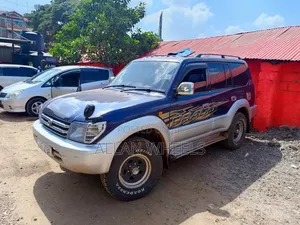 Toyota Land Cruiser Prado 2005 Blue