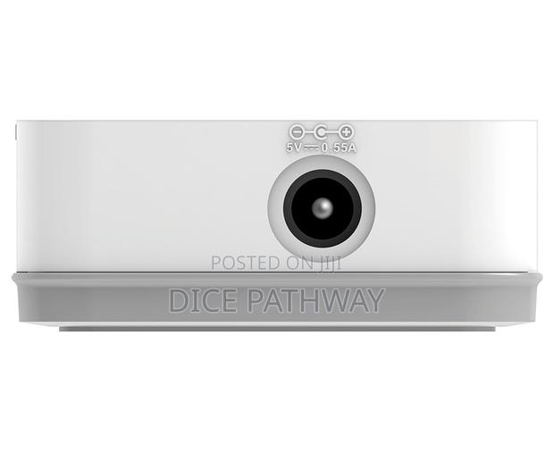 D-Link Des-1008cb 8 Port 10100base-T Unmanged Switch - thumbnail 4