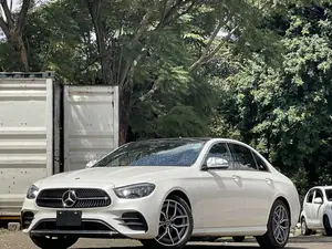 Mercedes-Benz E200 2020 White