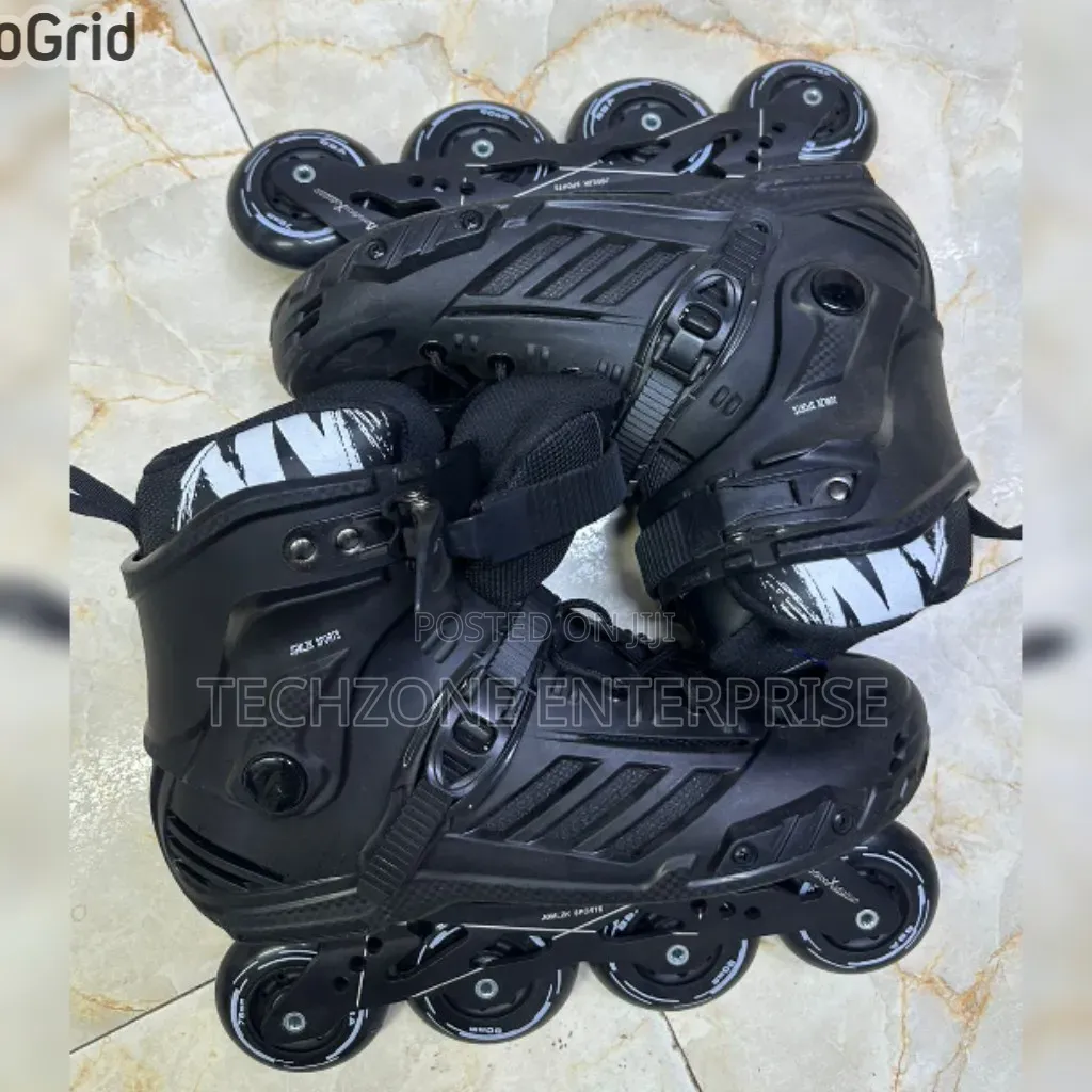 Original Quality Adult Skate Shoes With Rubber Wheels 