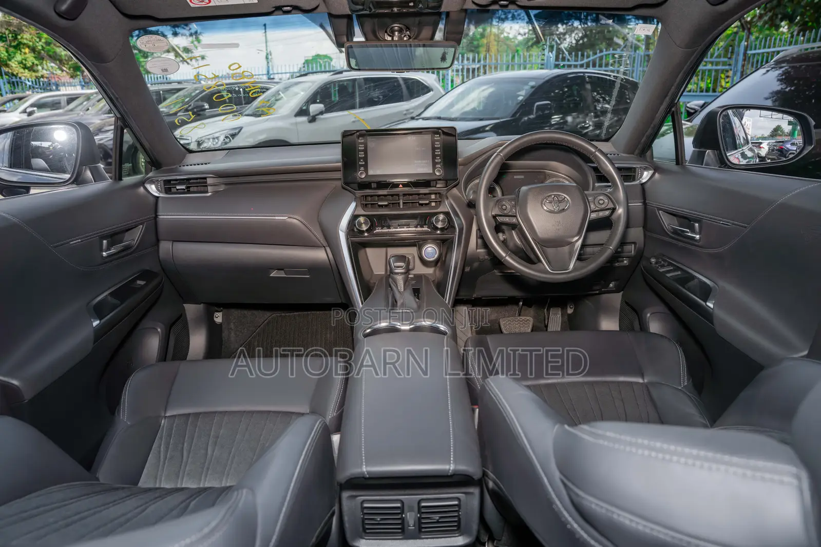 Toyota Harrier 2.5 Hybrid 2020 Gray