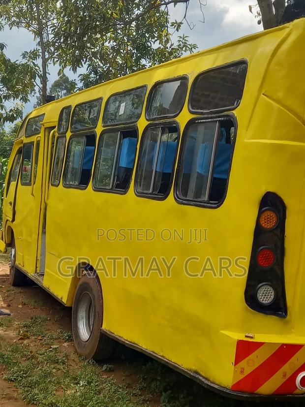 Isuzu NQR 2008 Yellow - thumbnail 10