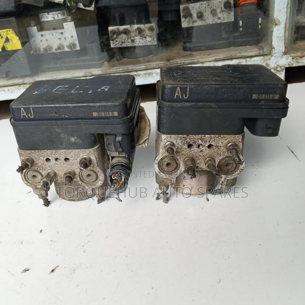 Toyota Belta 2006 Abs Pump