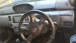 Nissan X-Trail 2000 Black