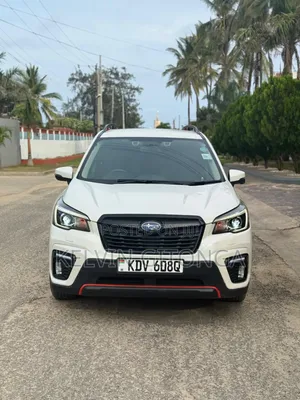 Subaru Forester 2019 White