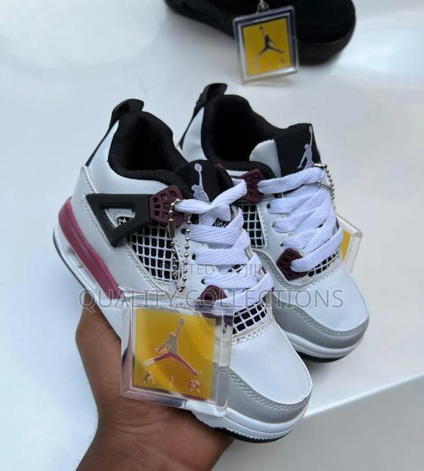 Kids Jordan 4