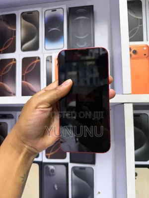 Apple iPhone 13 128 GB Red