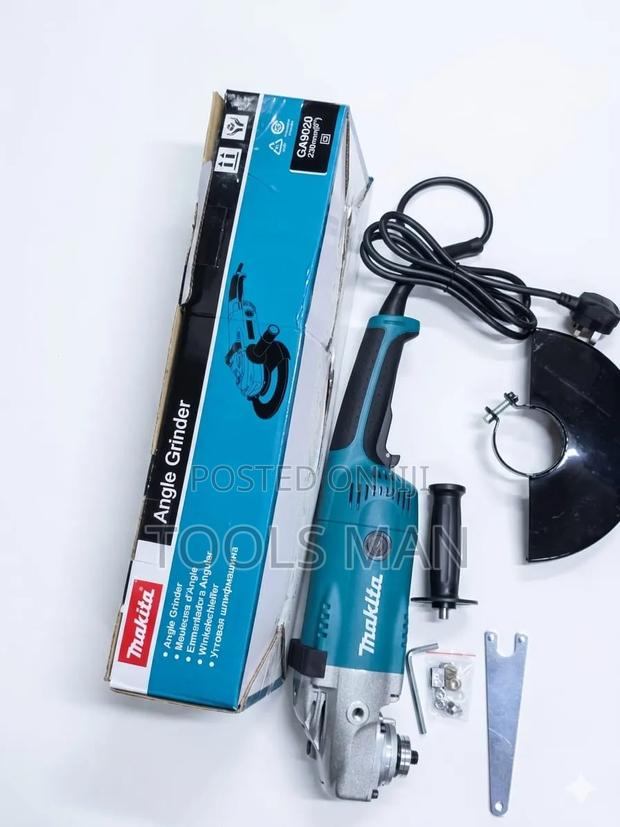 Makita Ga9020 9-Inch Angle Grinder 230mm - Heavy Duty.
