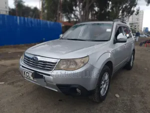 Subaru Forester 2010 Silver