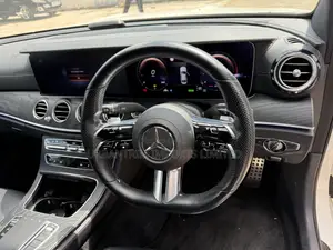 Mercedes-Benz E200 2020 White