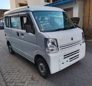 Suzuki Every Wagon 2017 White
