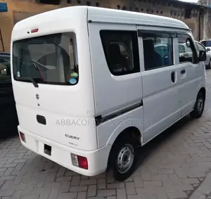 Suzuki Every Wagon 2017 White