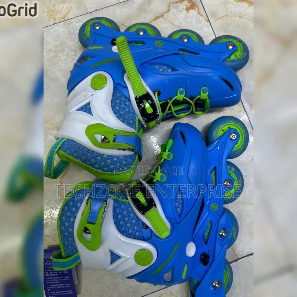 Original Kids Skate Shoes With Rubber Wheels in Blue and Pink
 