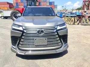 Lexus LX 600 2022 Gray