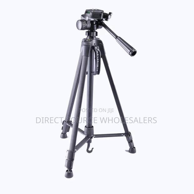 Weifeng 3520 Foldable Camera Tripod With Adjustable Height - thumbnail 2