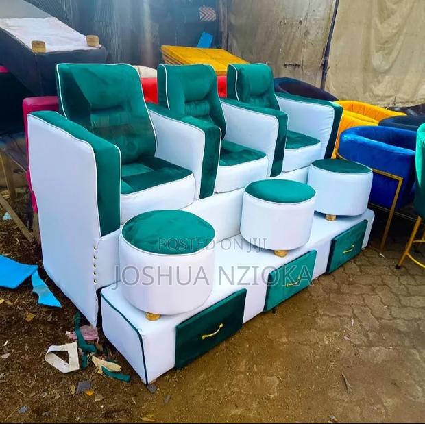 Pendicure/Stylish Chairs