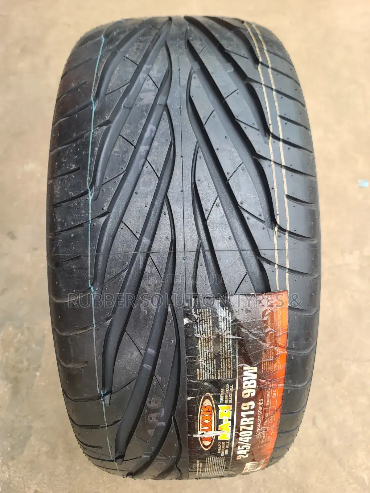 245 /40 R19 Maxxis Tyres 98w Ma-Z1 Made in Thailand