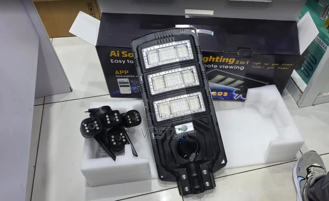450w 4g Triple Lens Solar Street Light Camera – V380 Pro App PTZ CCTV