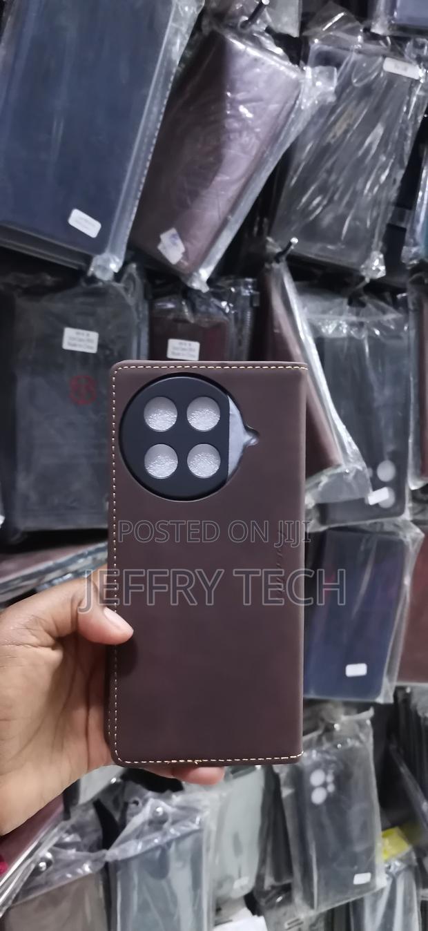 Caseme 013 Series Foldable Kickstand Design Cover - thumbnail 2
