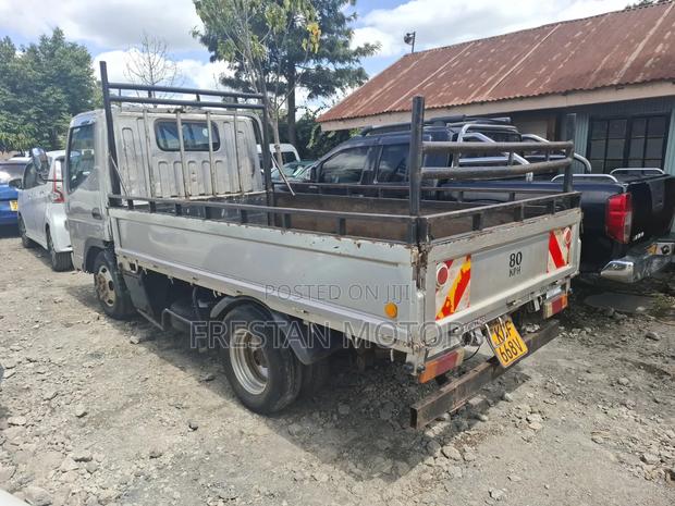 2008 Mitsubishi Canter - thumbnail 5