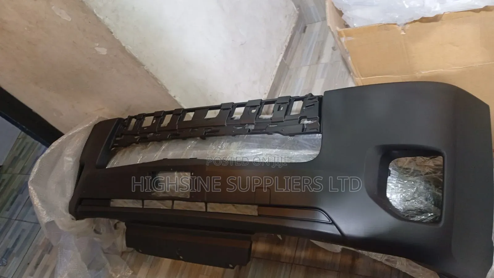 Bumper Front 9l 2014