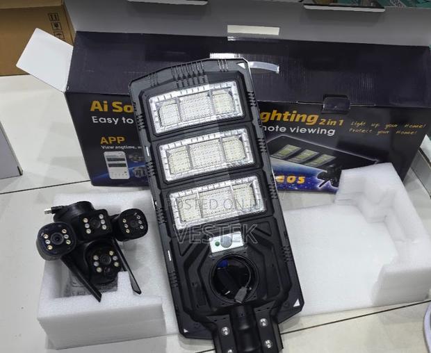 Triple Lens Solar Flood Light Camera V380 Pro Wireless Security System