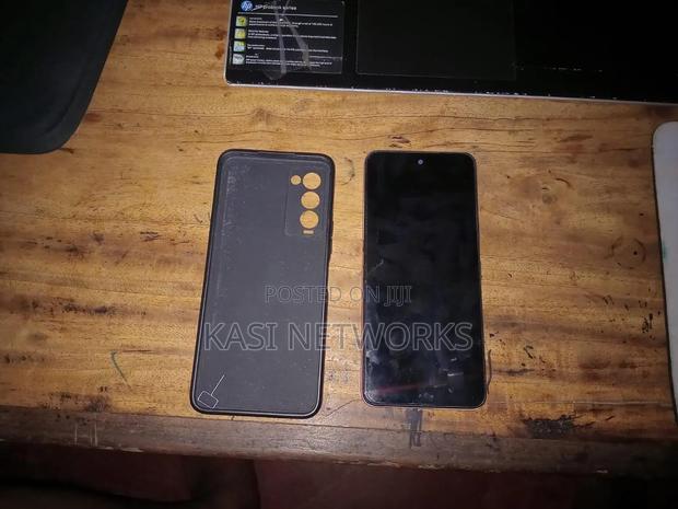 Tecno Camon 18 128 GB White - thumbnail 4