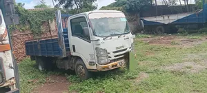 Isuzu NMR 2023 Model