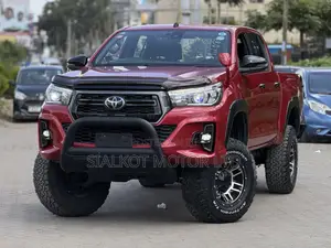 Toyota Hilux 2019 Red