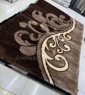 Mixed Light and Dark Brown Carpet