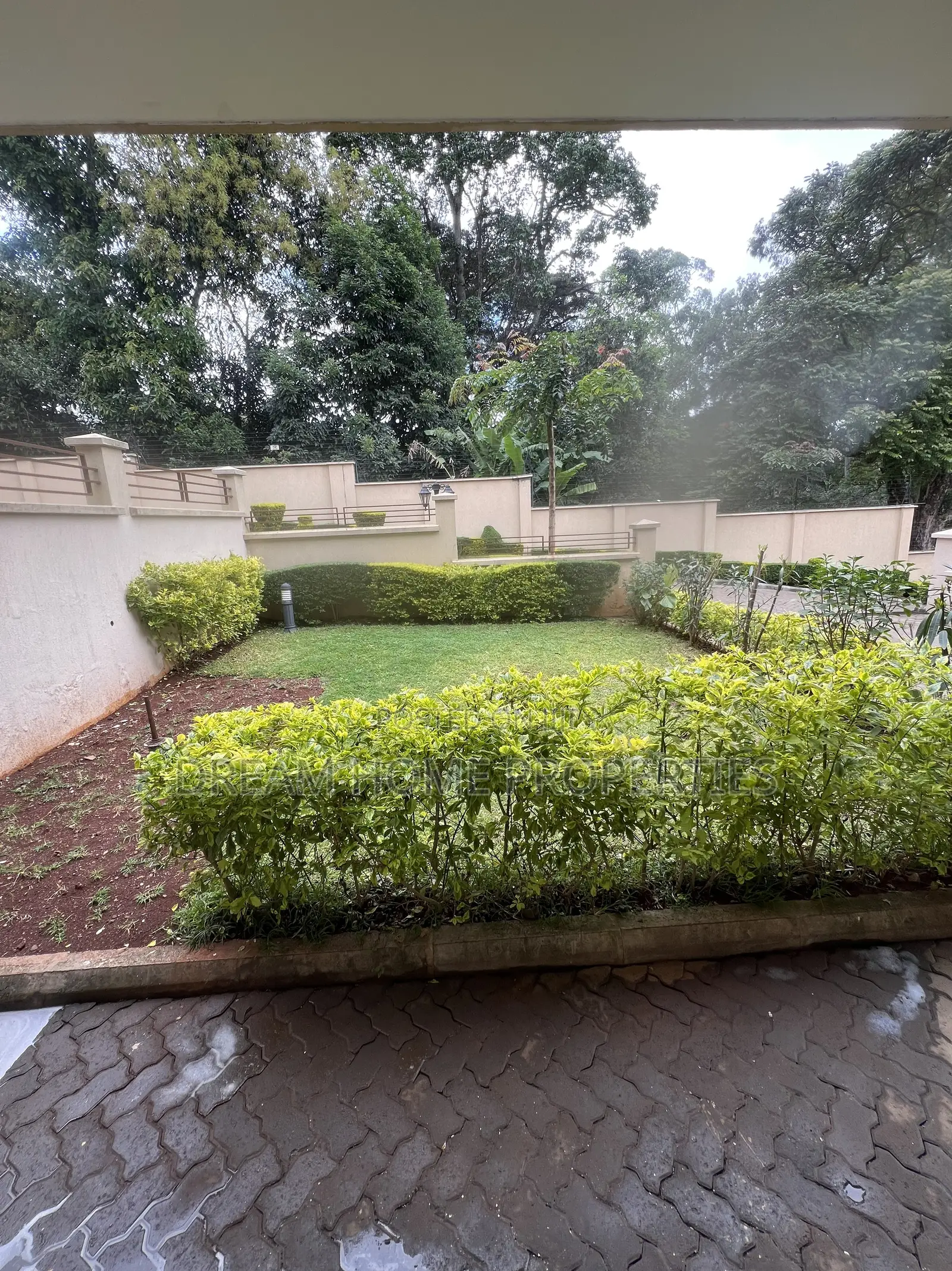 5bdrm Townhouse / Terrace in Lavington for rent