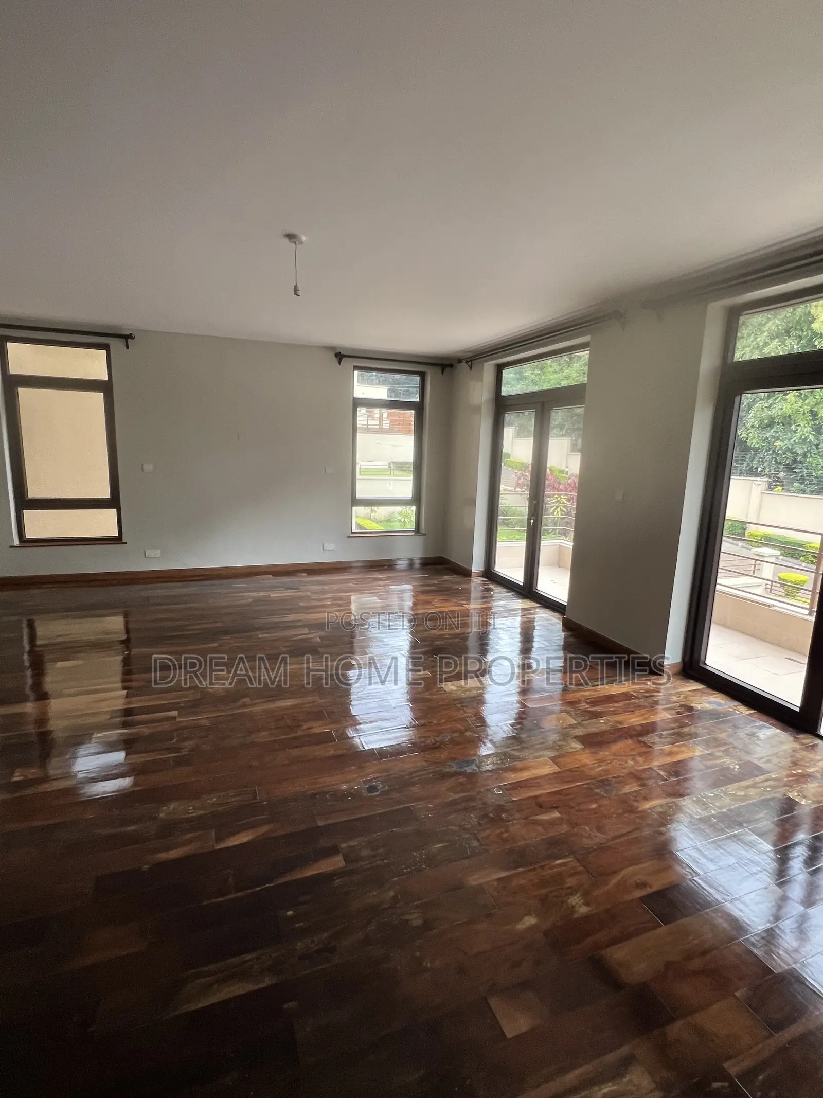 5bdrm Townhouse / Terrace in Lavington for rent
