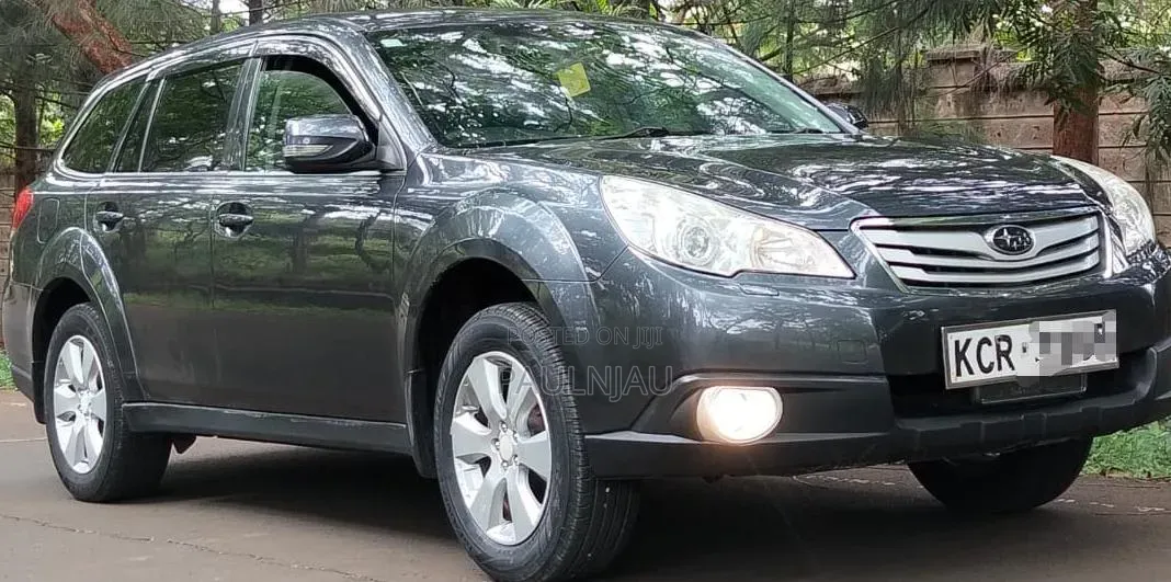 Subaru Outback 2011 Gray