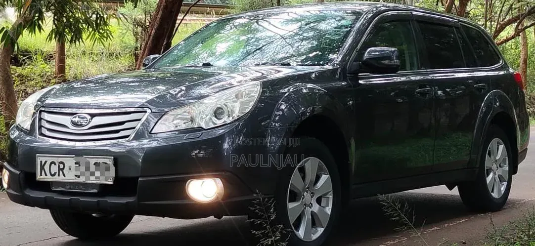 Subaru Outback 2011 Gray