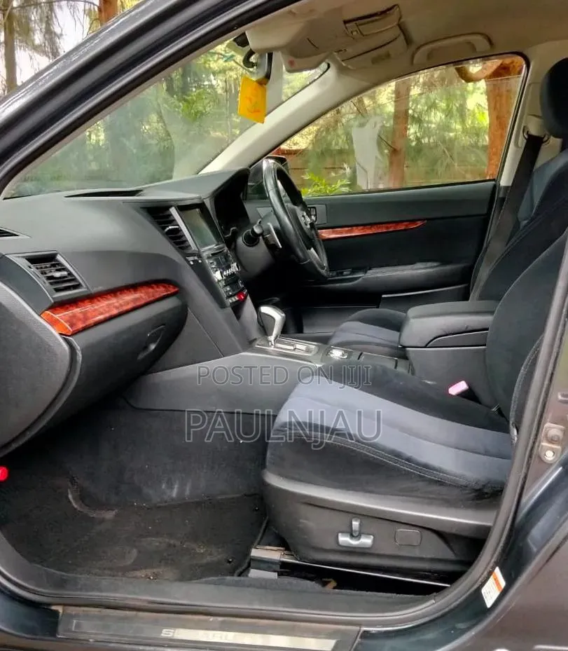 Subaru Outback 2011 Gray