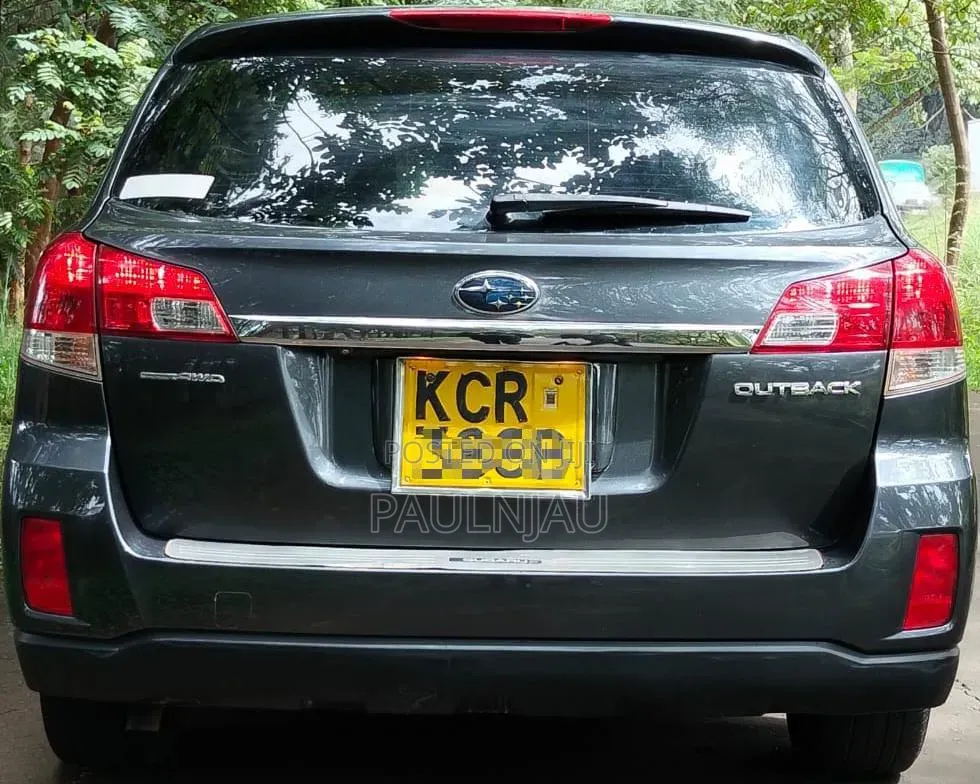 Subaru Outback 2011 Gray
