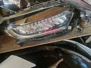 Honda Fit Shuttle 2018 Headlight