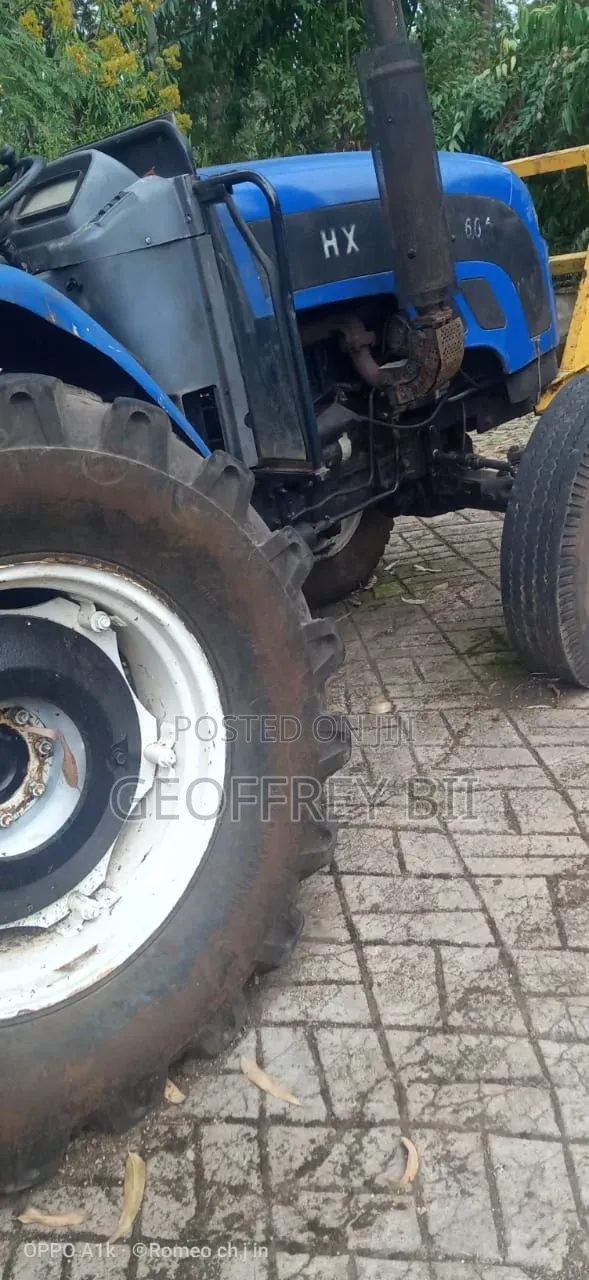 Huaxia China Tractor (HX 604)