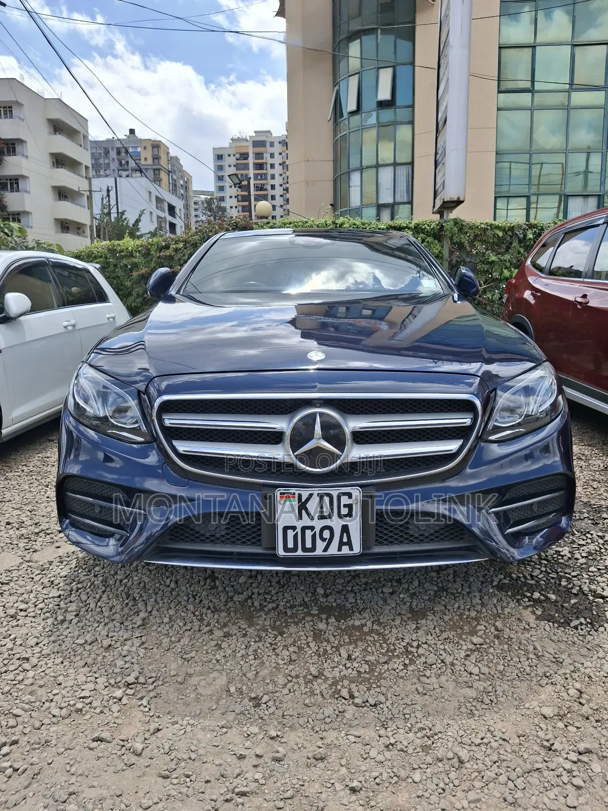 Mercedes-Benz E220 2016 Blue